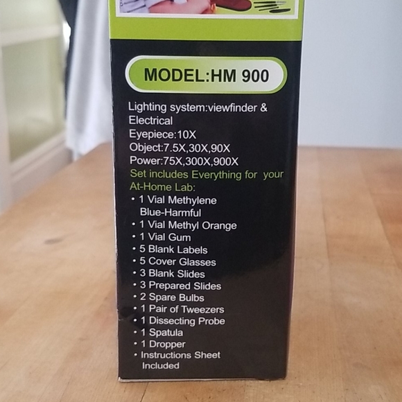 Brand New Microscope set with Light! - Picture 5 of 6